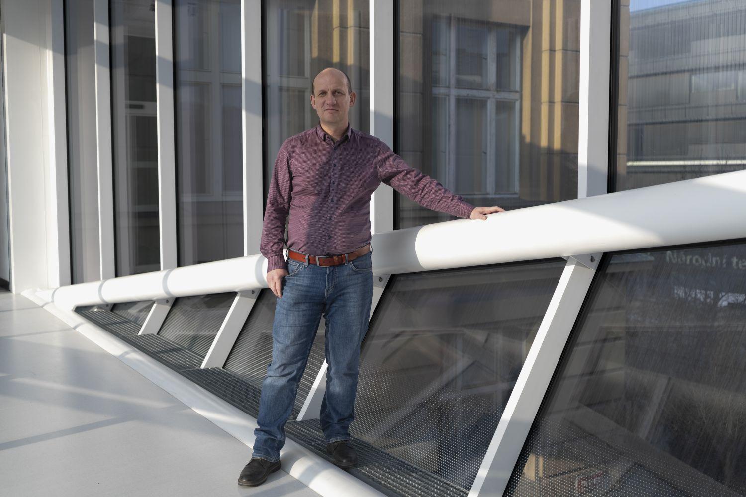 ◳ 2026_01_21_Spin_Anton_Klubnickin_dekan_FCHT-02 (jpg) → (originál)