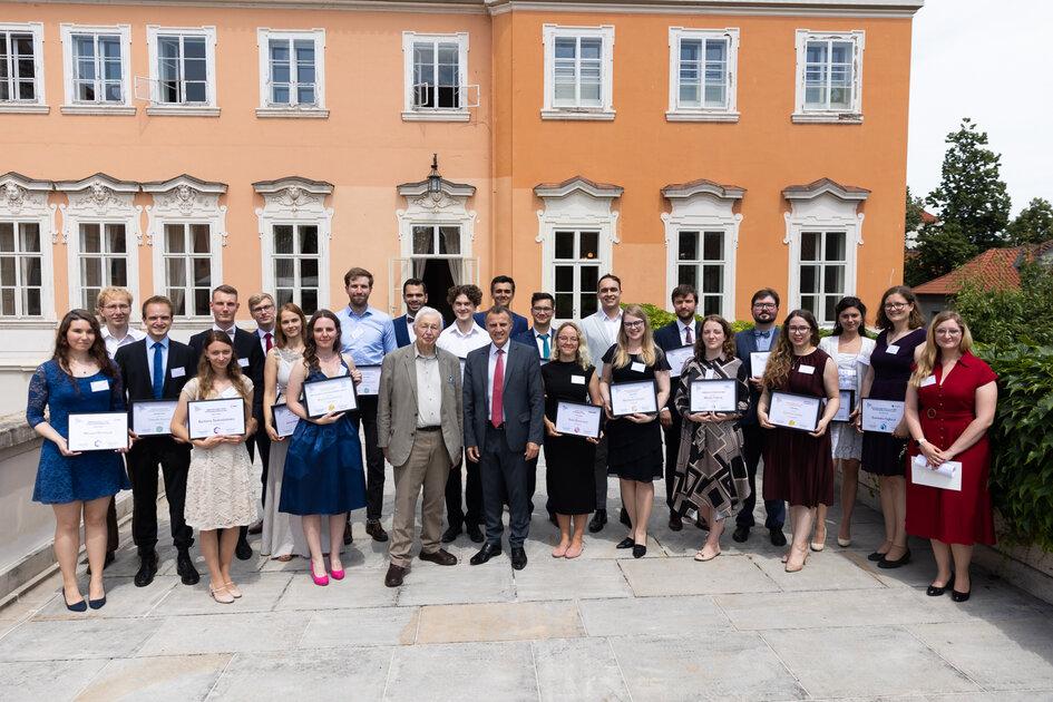 Zástupce VŠCHT Praha oceněn Francouzským velvyslanectvím