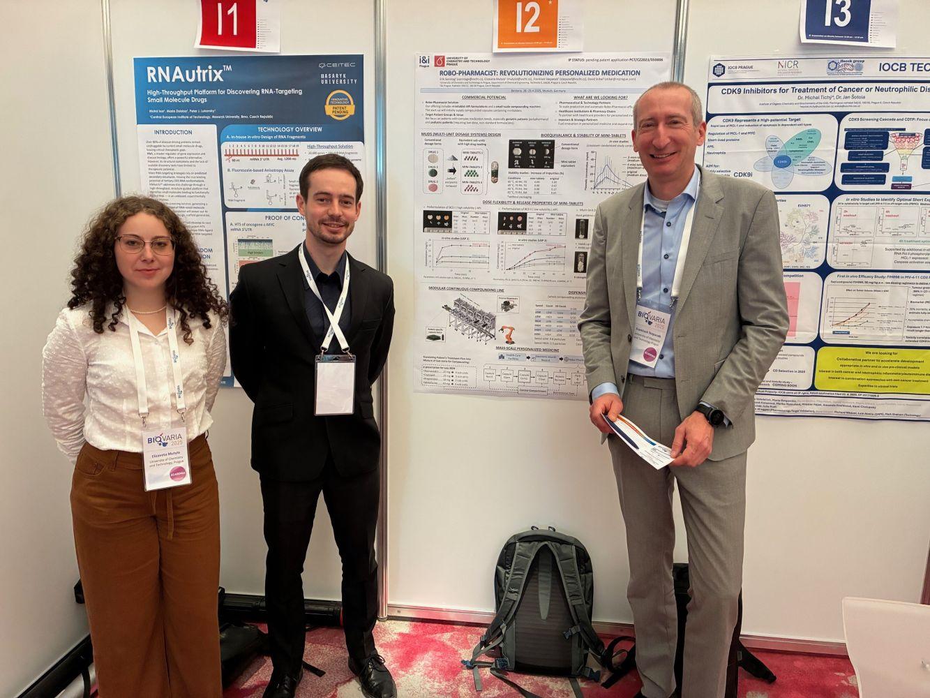 VŠCHT Praha představila na veletrhu BioVaria 2025 technologii Lékobot