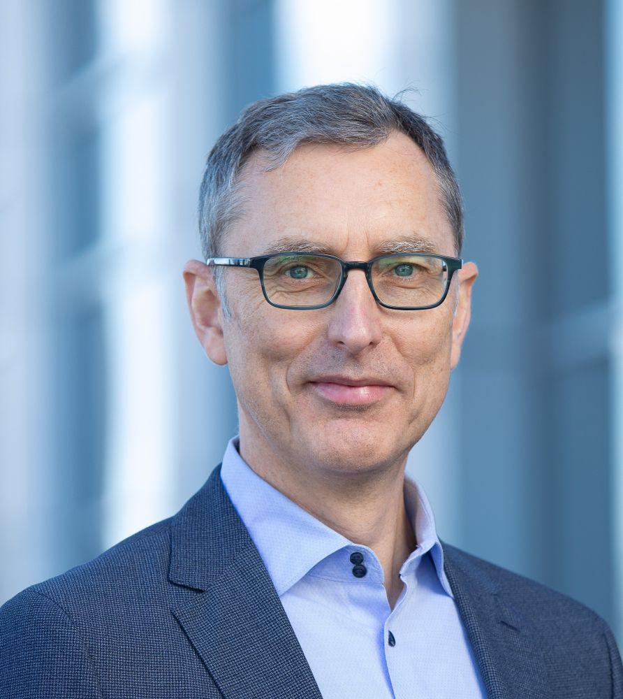 Tomáš Cihlář: Absolvent VŠCHT Praha stojí za milníkem v léčbě HIV