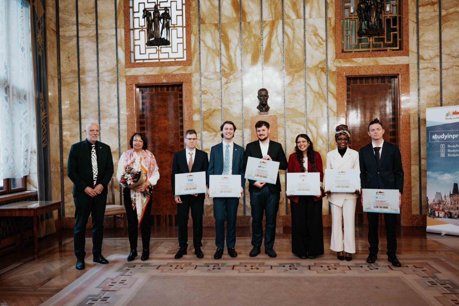 Miroslav Vlček Extraordinary Scholarship for Belén Otero Alvarado