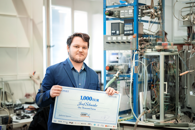Josef Schneider is the winner of the Student Competition for the Prof. Drioli Award as part of Membrane Day