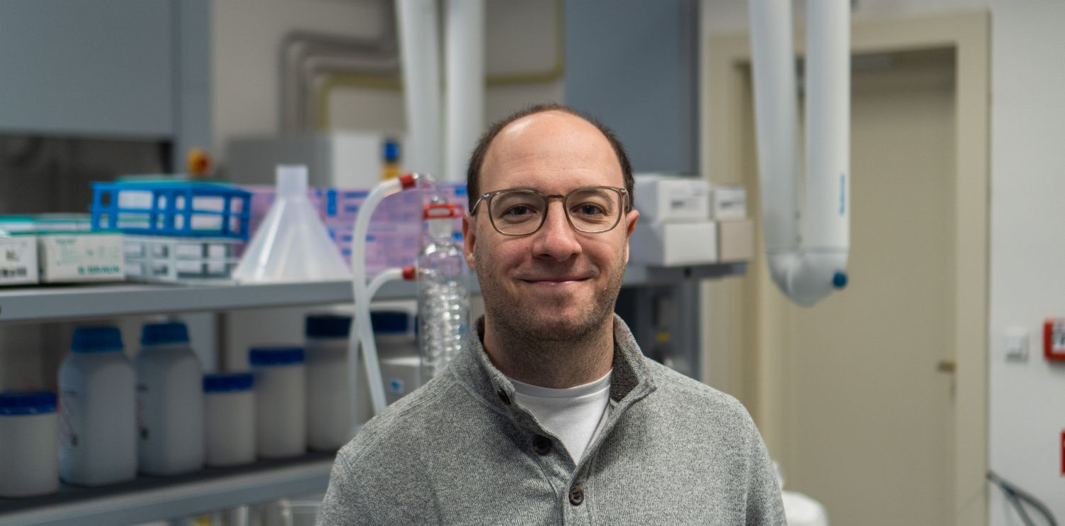 Výpočty z VŠCHT podpořily studii světlem řízené niklové katalýzy v Nature Catalysis