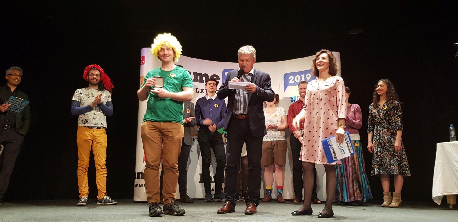 VŠCHT Praha má zlatou ze zábavné soutěže FameLab 2019!