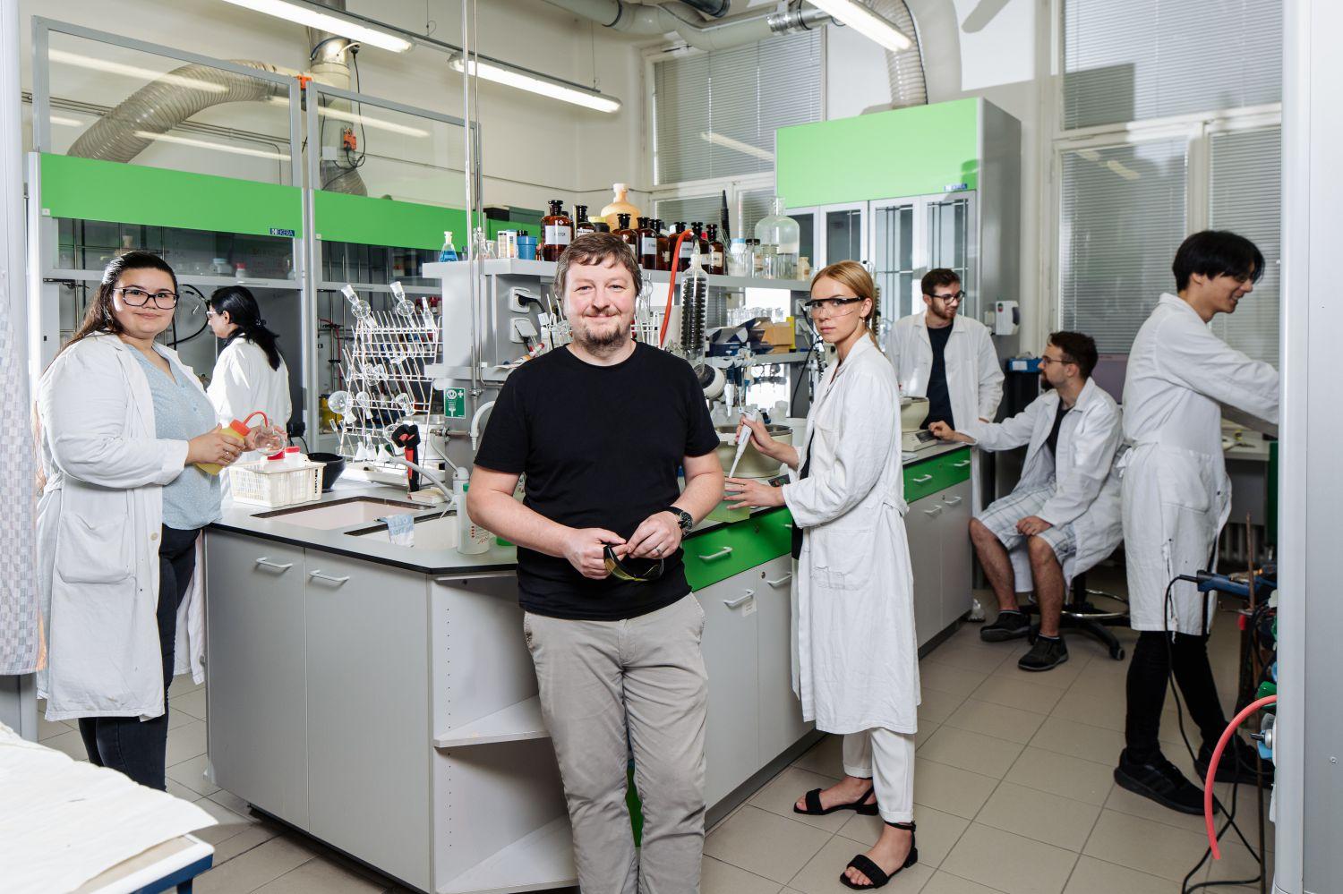 Více než půl milionu korun pro ukrajinské vědkyně 