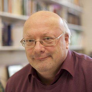 Přednáška profesora Comptona z Oxfordu