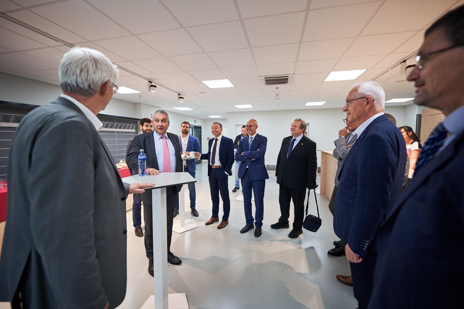 Technopark Kralupy navštívil ministr Síkela