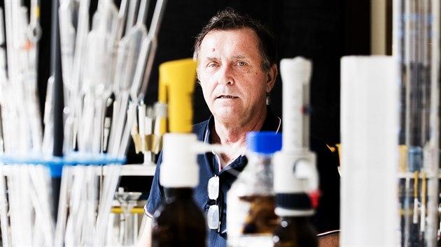 Limity léků ve vodě nejsou, za život vypijete dva Ibuprofeny