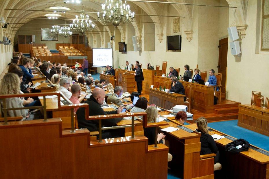 Seminář „Pitná voda pro 3. tisíciletí“ v Senátu Parlamentu České republiky
