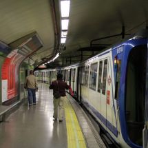 Madridské metro staví i v zatáčce