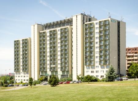  ◳ Dormitories (jpg) → (šířka 450px)
