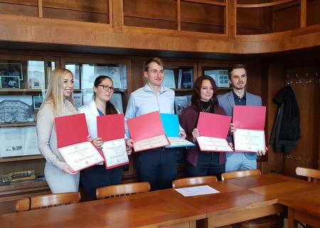 Soutěžící s diplomy CJH 2022