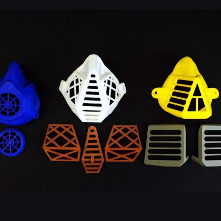 Různé typy polomasek z 3D tisku FDM metodou Různé typy polomasek z 3D tisku FDM metodou