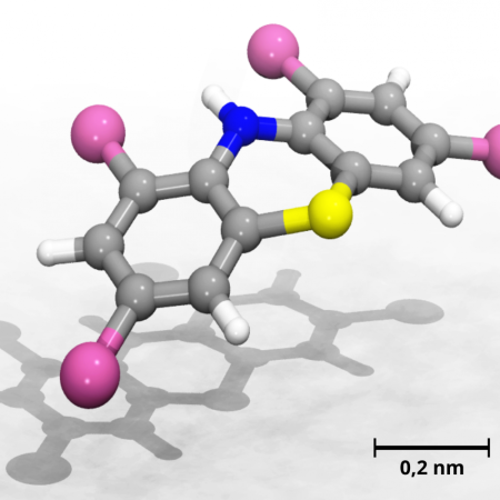 1 - Lomená molekula tetrachlorovaného fenothiazinu (MH Kolář) 1 - Lomená molekula tetrachlorovaného fenothiazinu (MH Kolář)