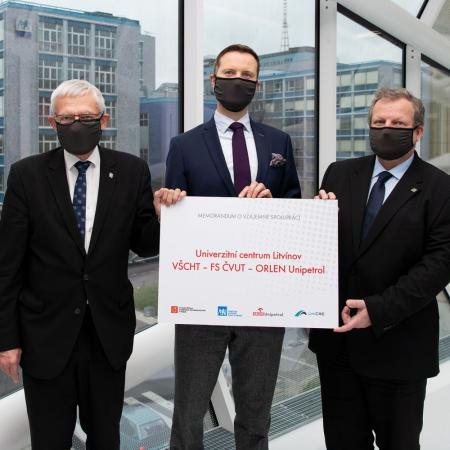Univerzitní centrum VŠCHT Praha – Unipetrol má nového partnera. Výuku zde započne Fakulta strojní ČVUT Univerzitní centrum VŠCHT Praha – Unipetrol má nového partnera. Výuku zde započne Fakulta strojní ČVUT