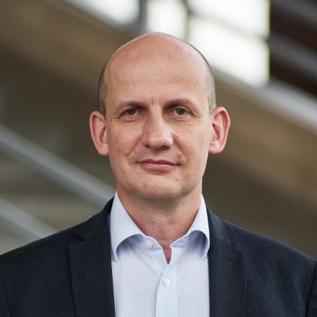 Profesor Petr Zámostný, foto: Cyril Popek Profesor Petr Zámostný, foto: Cyril Popek
