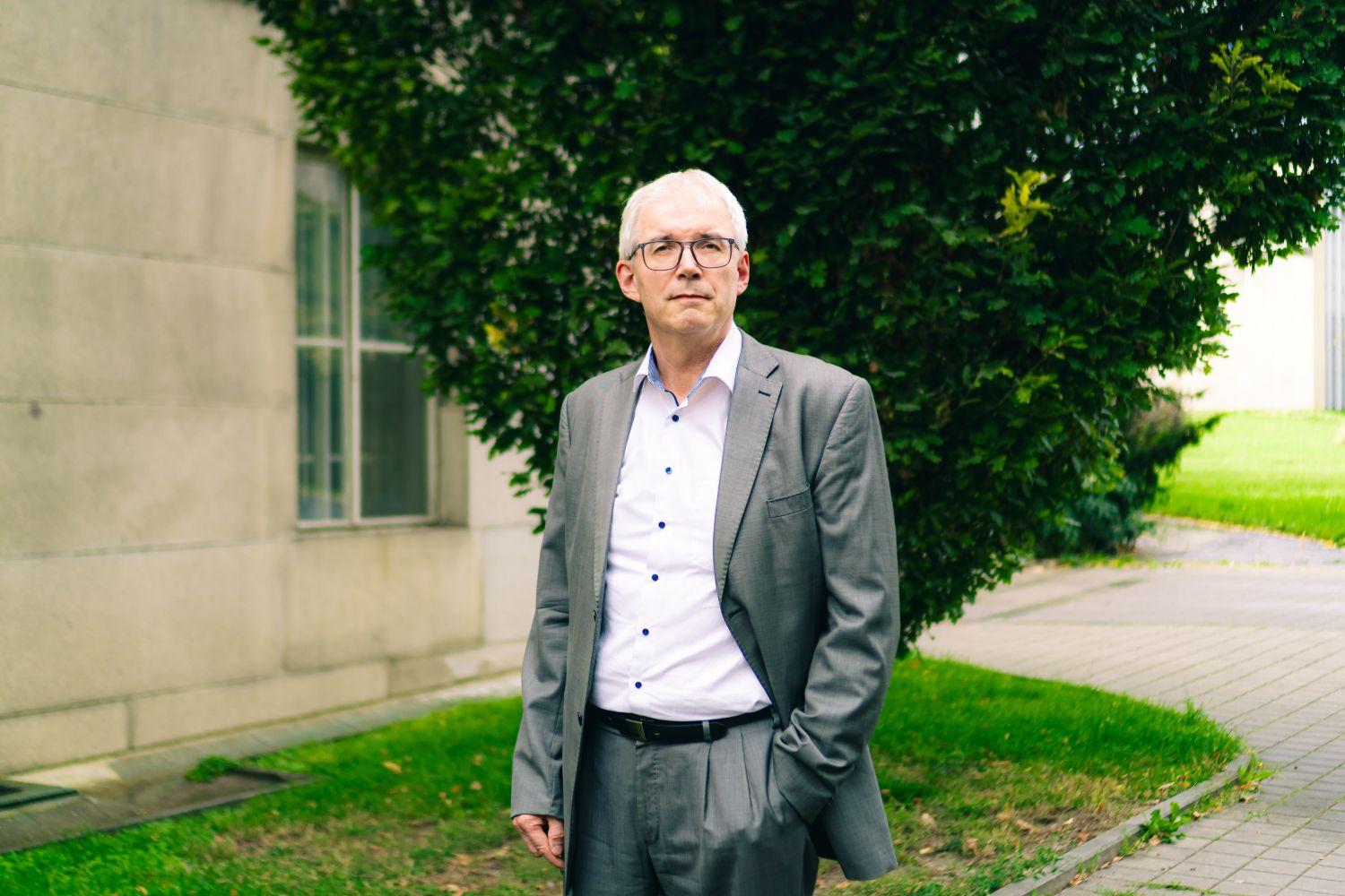 vojta_fotky_rektor__Jonas_Priskin____oprava__001